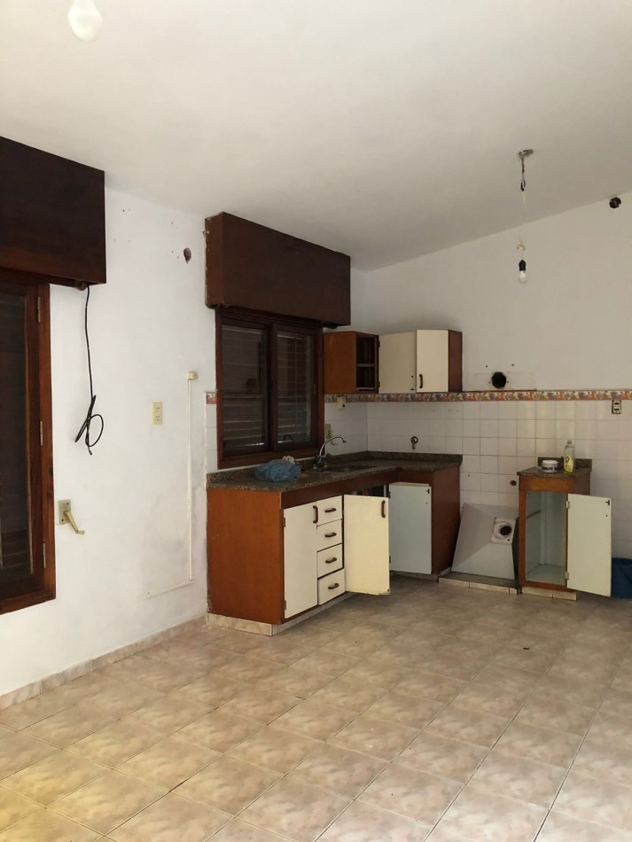 ALQUILO CASA WENCESLAO ESCALANTE!!